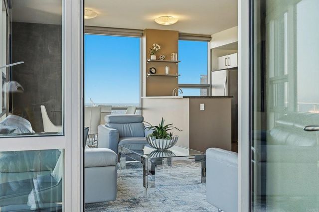 321 10Th Avenue 2107, San Diego, CA 92101