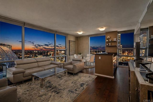 321 10Th Avenue 2107, San Diego, CA 92101