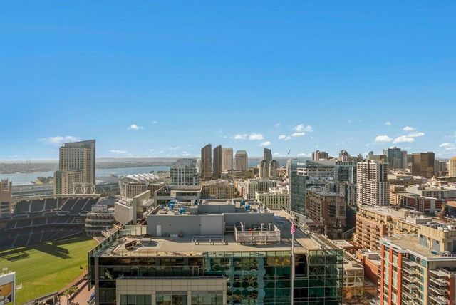 321 10Th Avenue 2107, San Diego, CA 92101