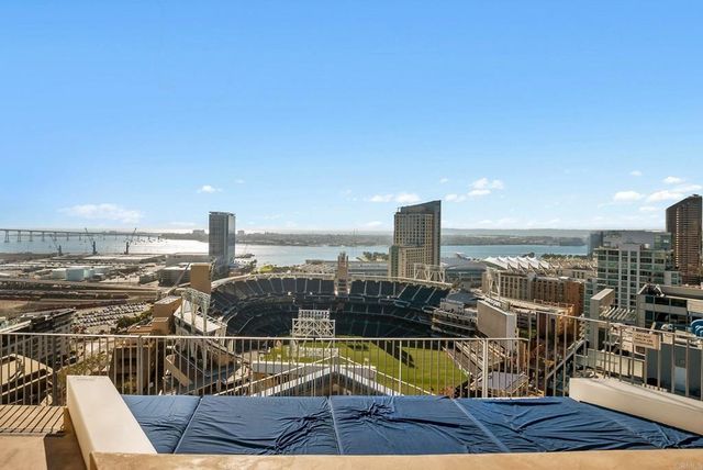 321 10Th Avenue 2107, San Diego, CA 92101