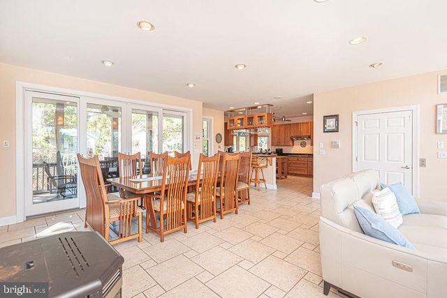 207 W 11TH ST, South Bethany, DE 19930