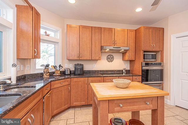 207 W 11TH ST, South Bethany, DE 19930