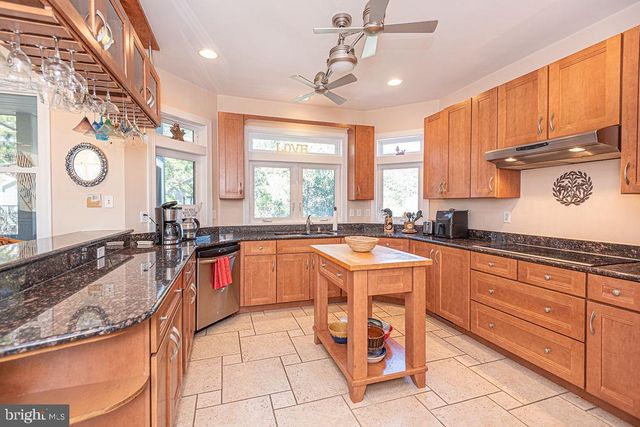 207 W 11TH ST, South Bethany, DE 19930