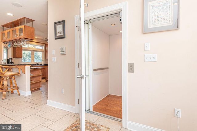 207 W 11TH ST, South Bethany, DE 19930