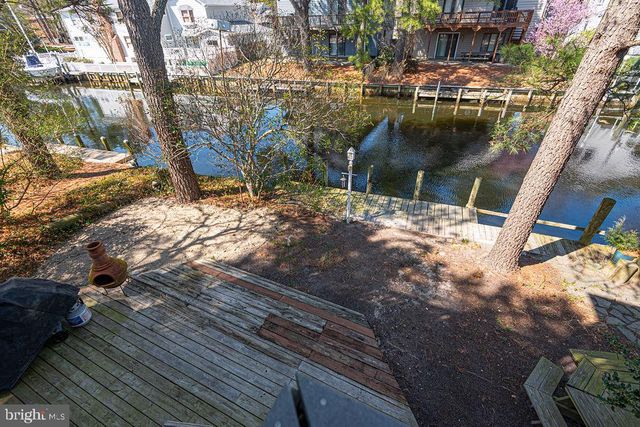 207 W 11TH ST, South Bethany, DE 19930