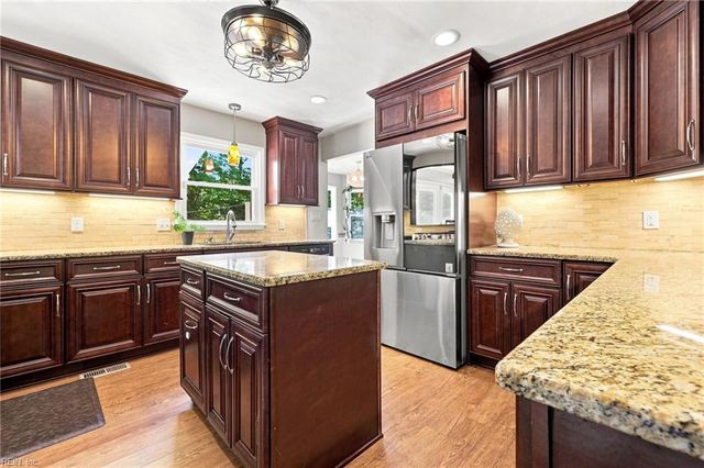 2460 Windy Pines BND, Virginia Beach, VA 23456