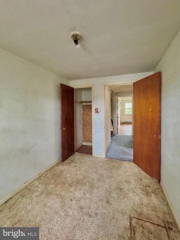 828 BROAD ST, Collingdale, PA 19023