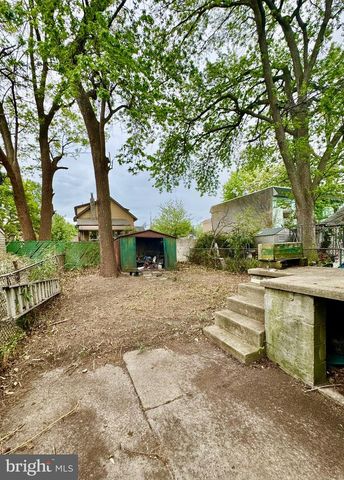 828 BROAD ST, Collingdale, PA 19023