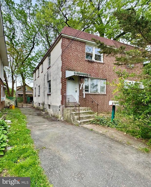 828 BROAD ST, Collingdale, PA 19023