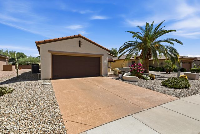 19951 N CRESCENT Way, Surprise, AZ 85374