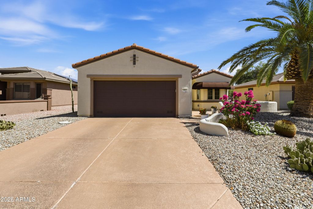19951 N CRESCENT Way, Surprise, AZ 85374