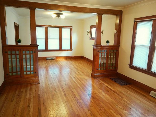 6720 31st AVENUE, Kenosha, WI 53142