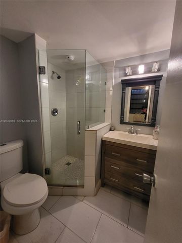 900 Colony Point Cir 107, Pembroke Pines, FL 33026