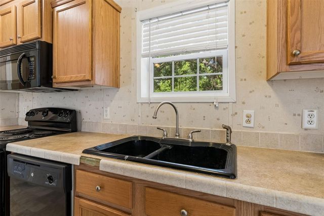 6735 RAVENWOOD STREET, Wesley Chapel, FL 33544