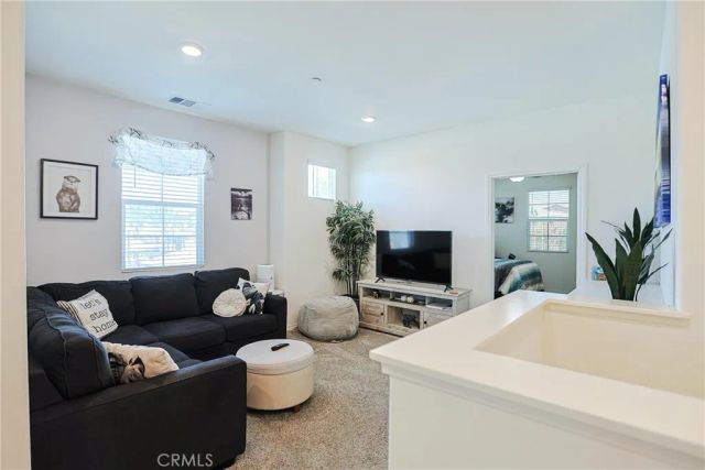 7060 Montecito Lane, Eastvale, CA 92880