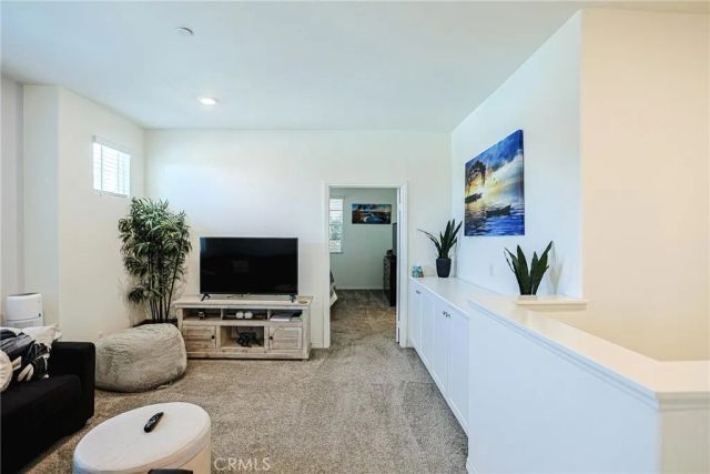 7060 Montecito Lane, Eastvale, CA 92880