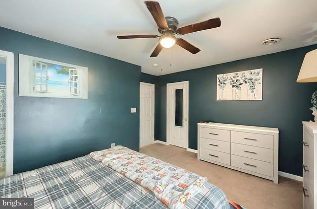 1165 LEDGE DR, York, PA 17408