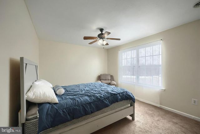 1165 LEDGE DR, York, PA 17408