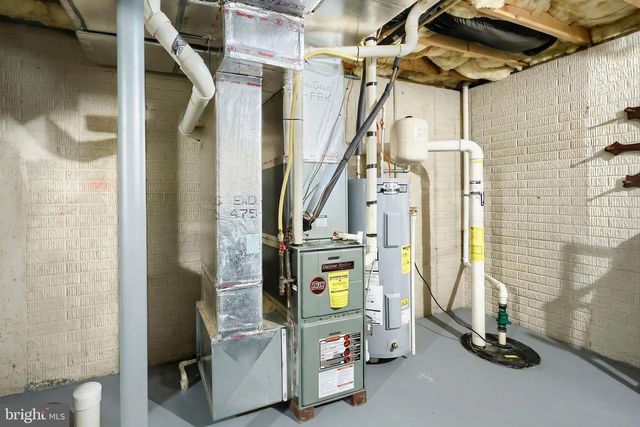 1165 LEDGE DR, York, PA 17408