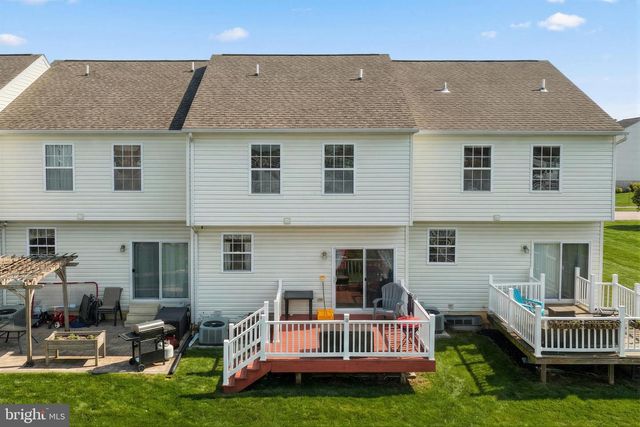 1165 LEDGE DR, York, PA 17408