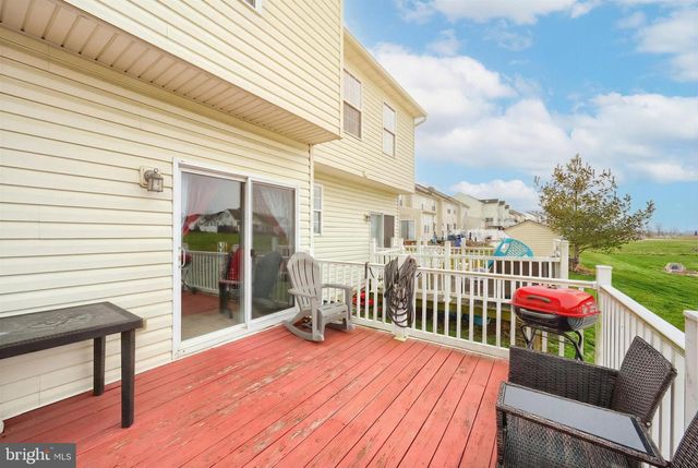 1165 LEDGE DR, York, PA 17408