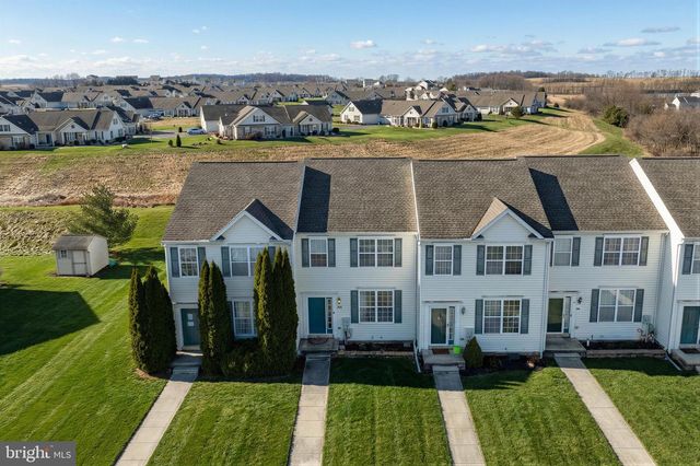 1165 LEDGE DR, York, PA 17408