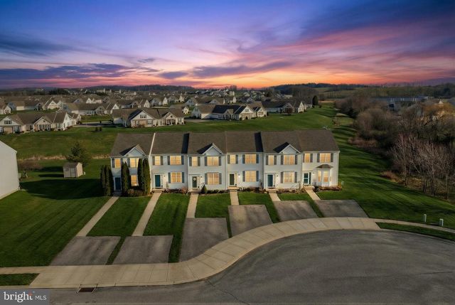 1165 LEDGE DR, York, PA 17408