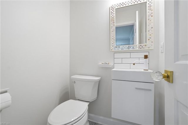 3501 Kings Lake DR, Virginia Beach, VA 23452