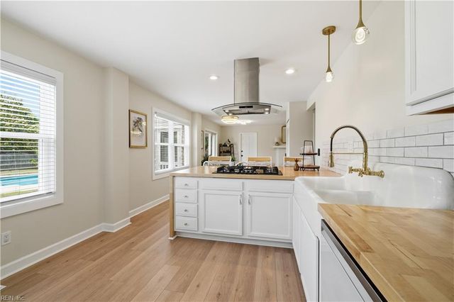 3501 Kings Lake DR, Virginia Beach, VA 23452