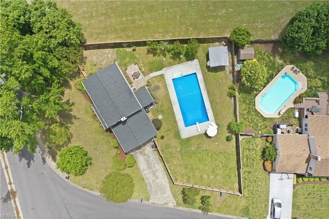 3501 Kings Lake DR, Virginia Beach, VA 23452