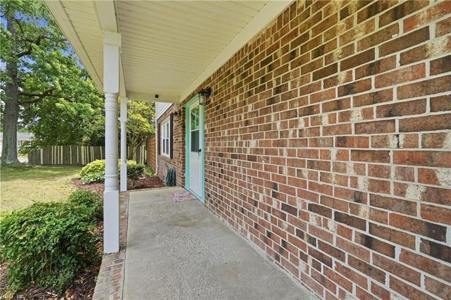 3501 Kings Lake DR, Virginia Beach, VA 23452