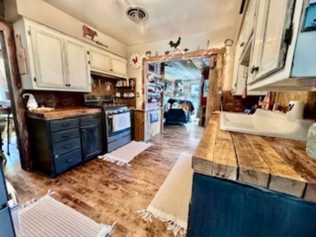 1118 PARKWAY BOULEVARD, Appleton, WI 54914