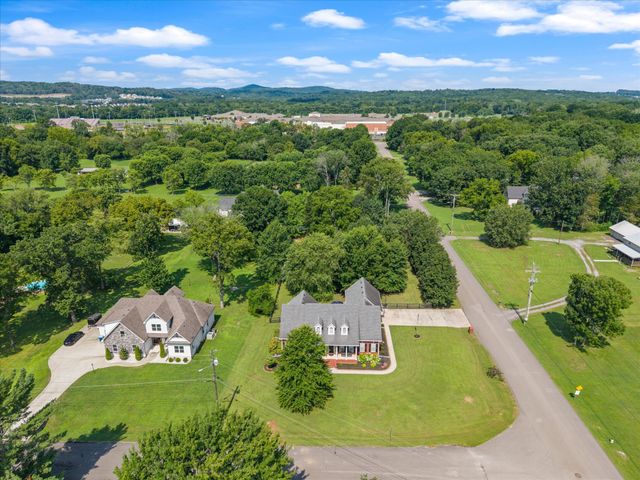 101 Winchester Ln, Smyrna, TN 37167