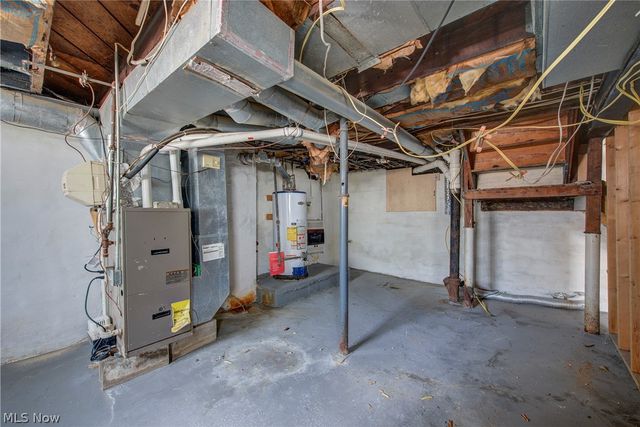 672 Jackson Street, Amherst, OH 44001