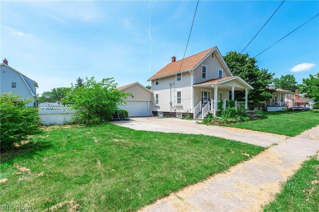 672 Jackson Street, Amherst, OH 44001