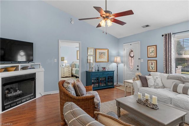 3675 Signet Drive, Winston-salem, NC 27101