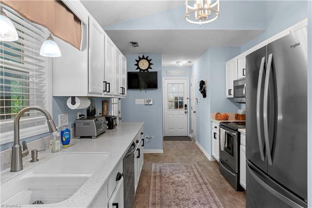3675 Signet Drive, Winston-salem, NC 27101