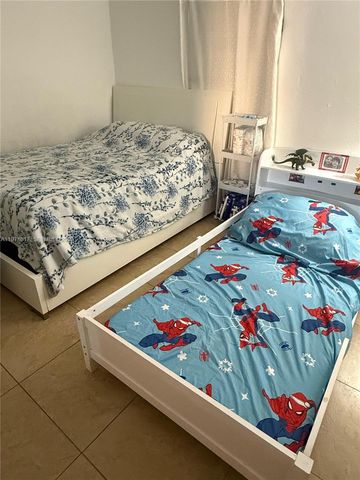 1230 W 54th St 211A, Hialeah, FL 33012