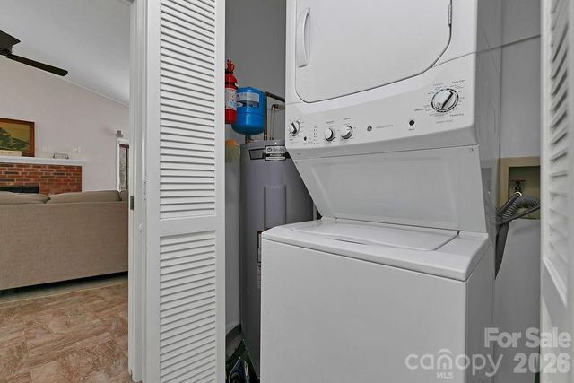 222 Sedi Lane, Brevard, NC 28712