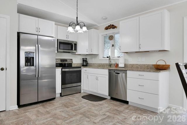 222 Sedi Lane, Brevard, NC 28712