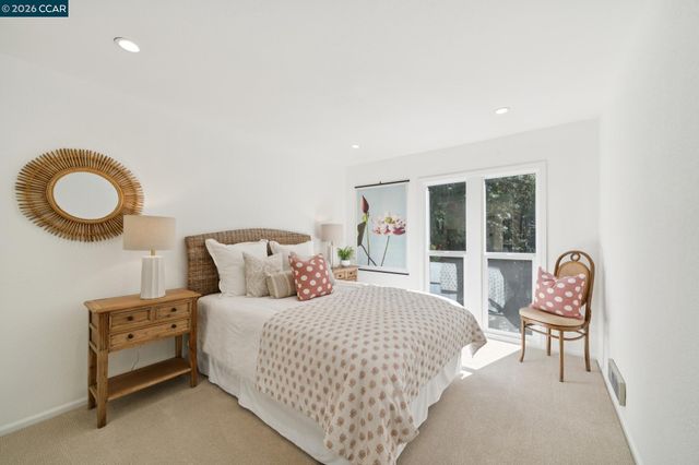 150 SHARENE LANE 207, Walnut Creek, CA 94596