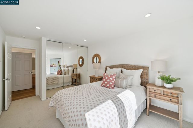 150 SHARENE LANE 207, Walnut Creek, CA 94596