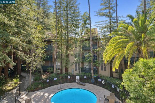150 SHARENE LANE 207, Walnut Creek, CA 94596