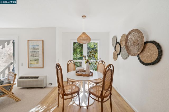 150 SHARENE LANE 207, Walnut Creek, CA 94596