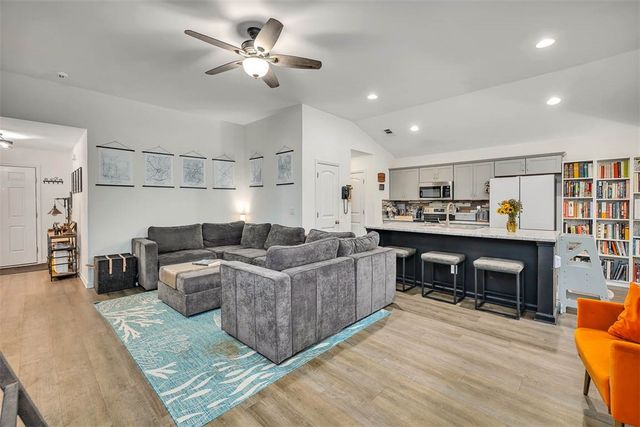 118 Roswell Drive W, Brunswick, GA 31525