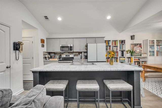 118 Roswell Drive W, Brunswick, GA 31525