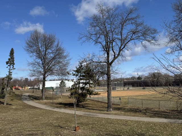 4304 1st Avenue S, Minneapolis, MN 55409