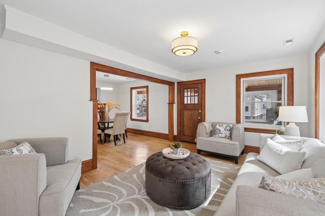 4304 1st Avenue S, Minneapolis, MN 55409