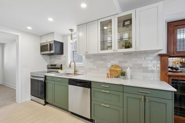 4304 1st Avenue S, Minneapolis, MN 55409