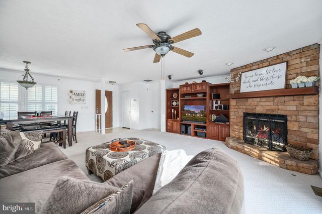 10325 MILL POND RD, Spotsylvania, VA 22551